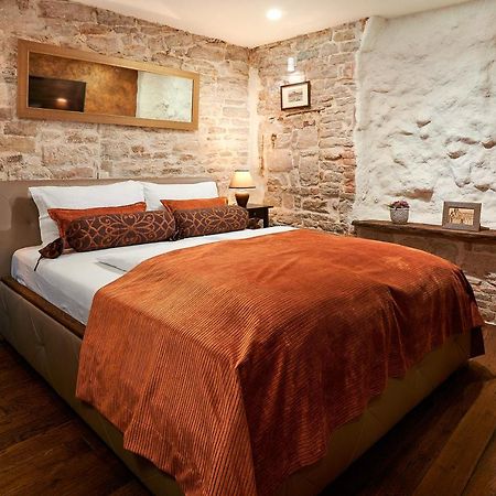 Rustic Apartments Sv Frane In The Old Town Sibenik Ngoại thất bức ảnh