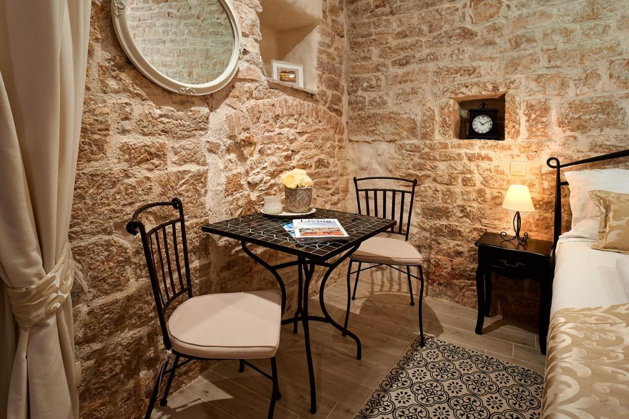Rustic Apartments Sv Frane In The Old Town Sibenik Ngoại thất bức ảnh