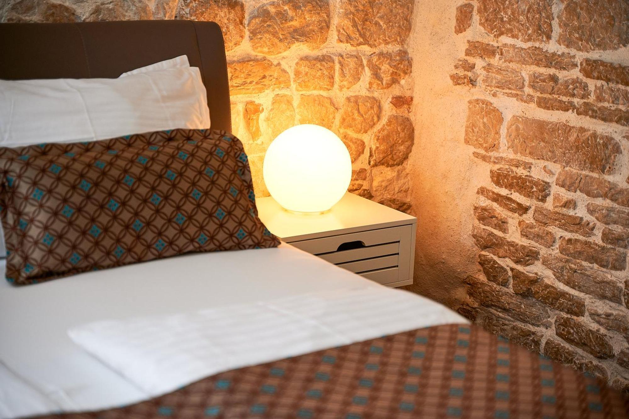 Rustic Apartments Sv Frane In The Old Town Sibenik Ngoại thất bức ảnh