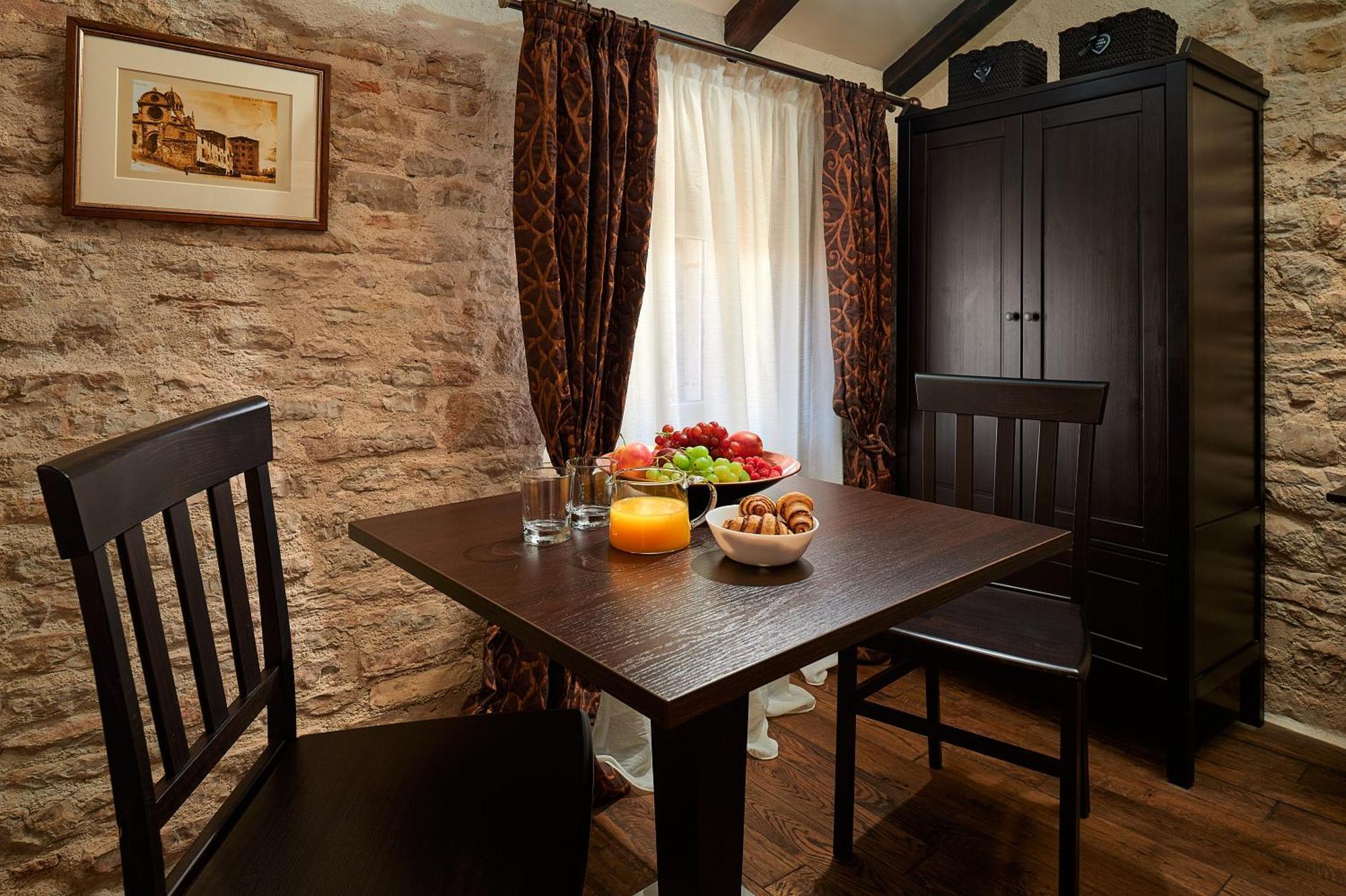 Rustic Apartments Sv Frane In The Old Town Sibenik Ngoại thất bức ảnh