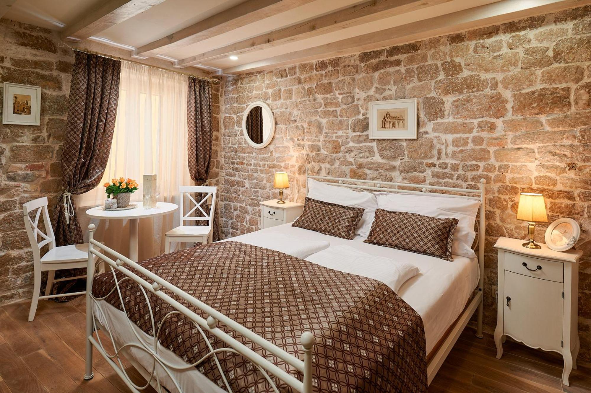 Rustic Apartments Sv Frane In The Old Town Sibenik Ngoại thất bức ảnh