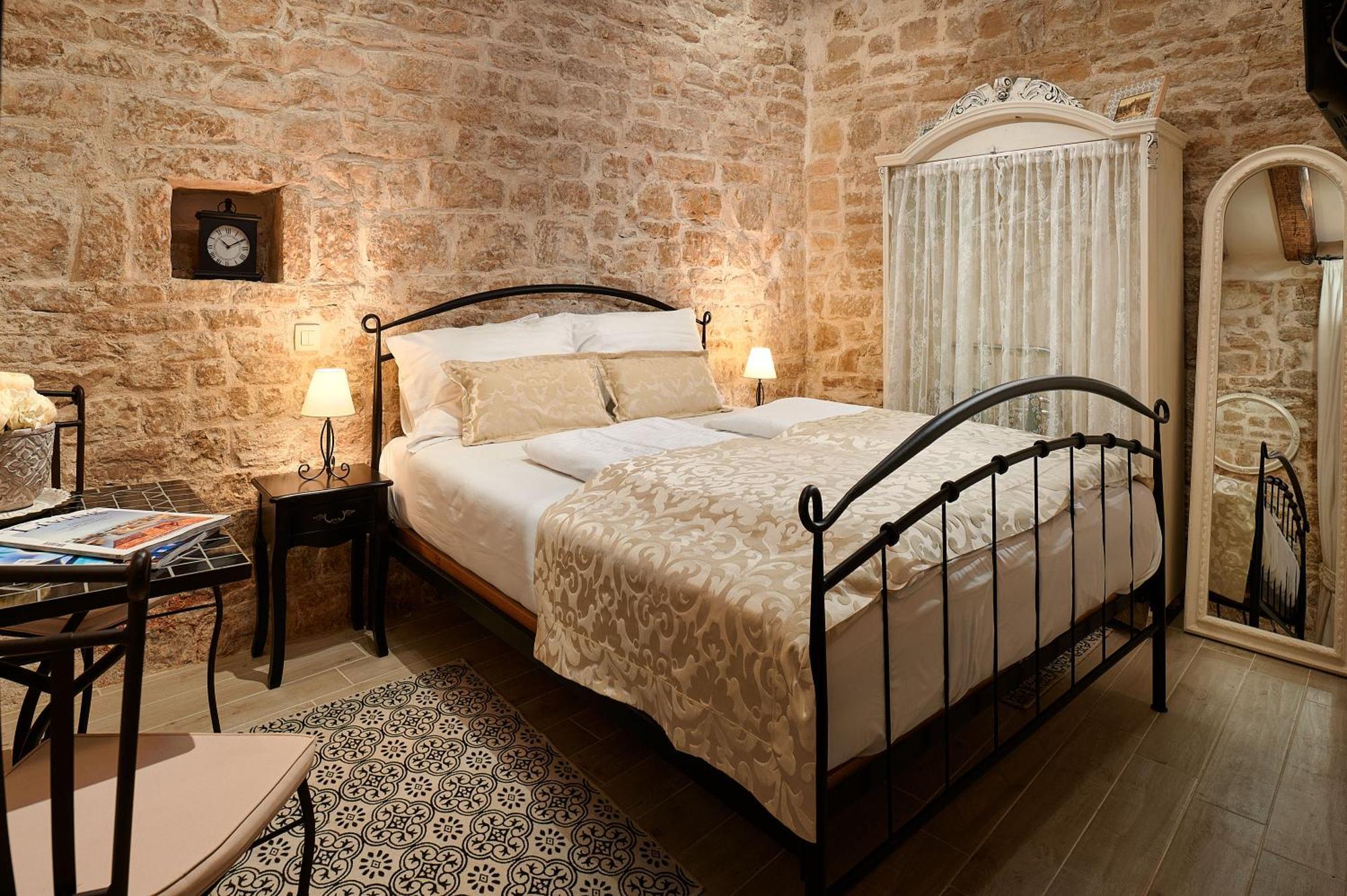Rustic Apartments Sv Frane In The Old Town Sibenik Ngoại thất bức ảnh