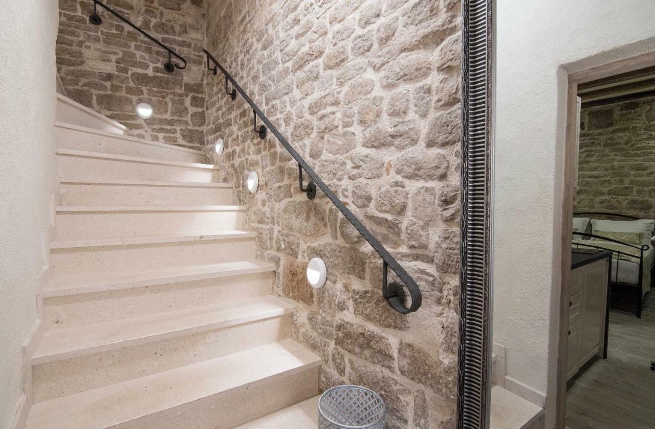 Rustic Apartments Sv Frane In The Old Town Sibenik Ngoại thất bức ảnh